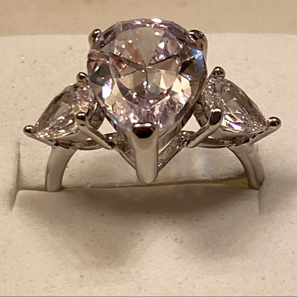 silver toned teardrop stone ring - Picture 2 of 4